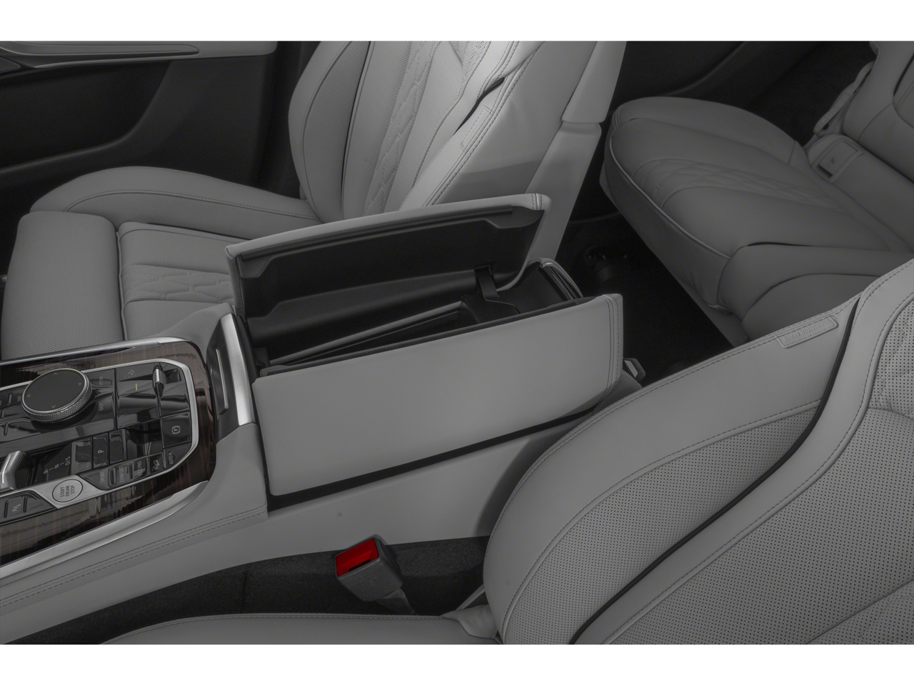 2027 BMW X7 xDrive40i Sports Activity Vehicle