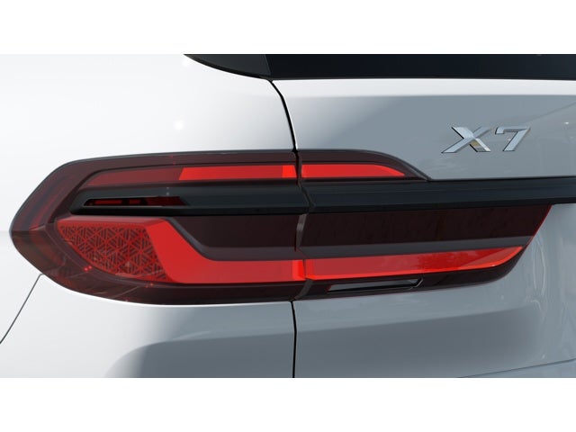 2026 BMW X7 Base