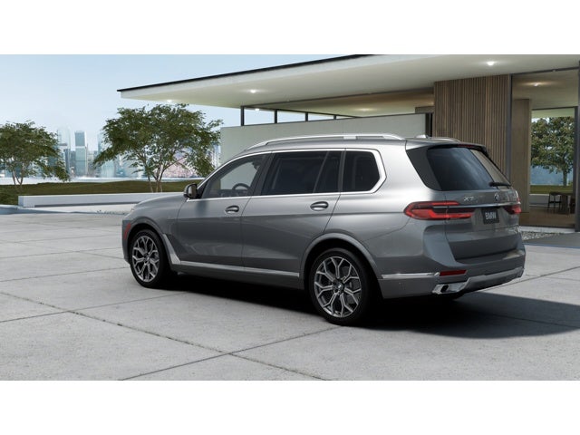 2026 BMW X7 Base
