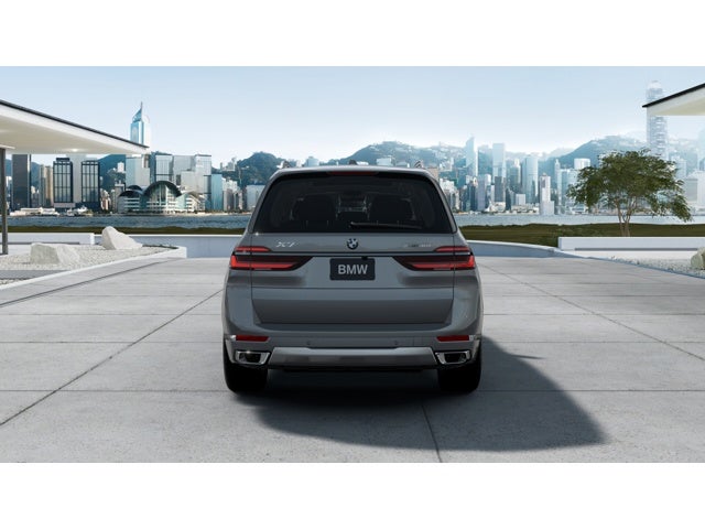 2026 BMW X7 Base