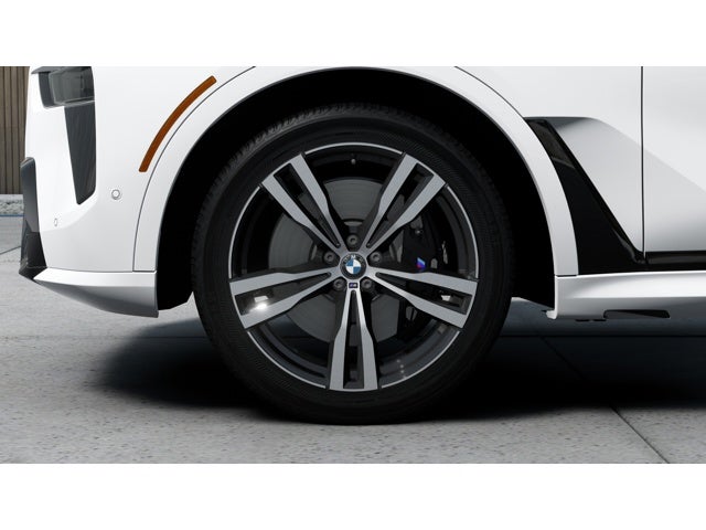 2026 BMW X7 Base