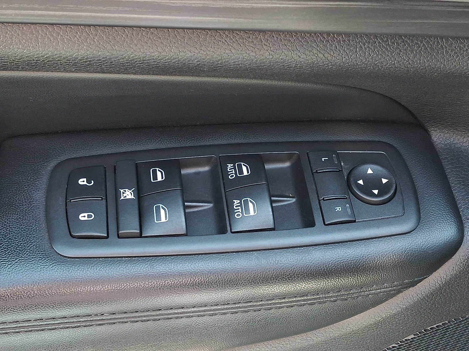 2019 Jeep Grand Cherokee Laredo E - Photo 12