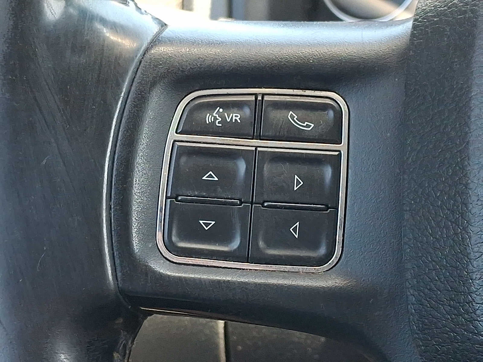 2019 RAM 1500 Classic SLT 4x4 Crew Cab 64 Box