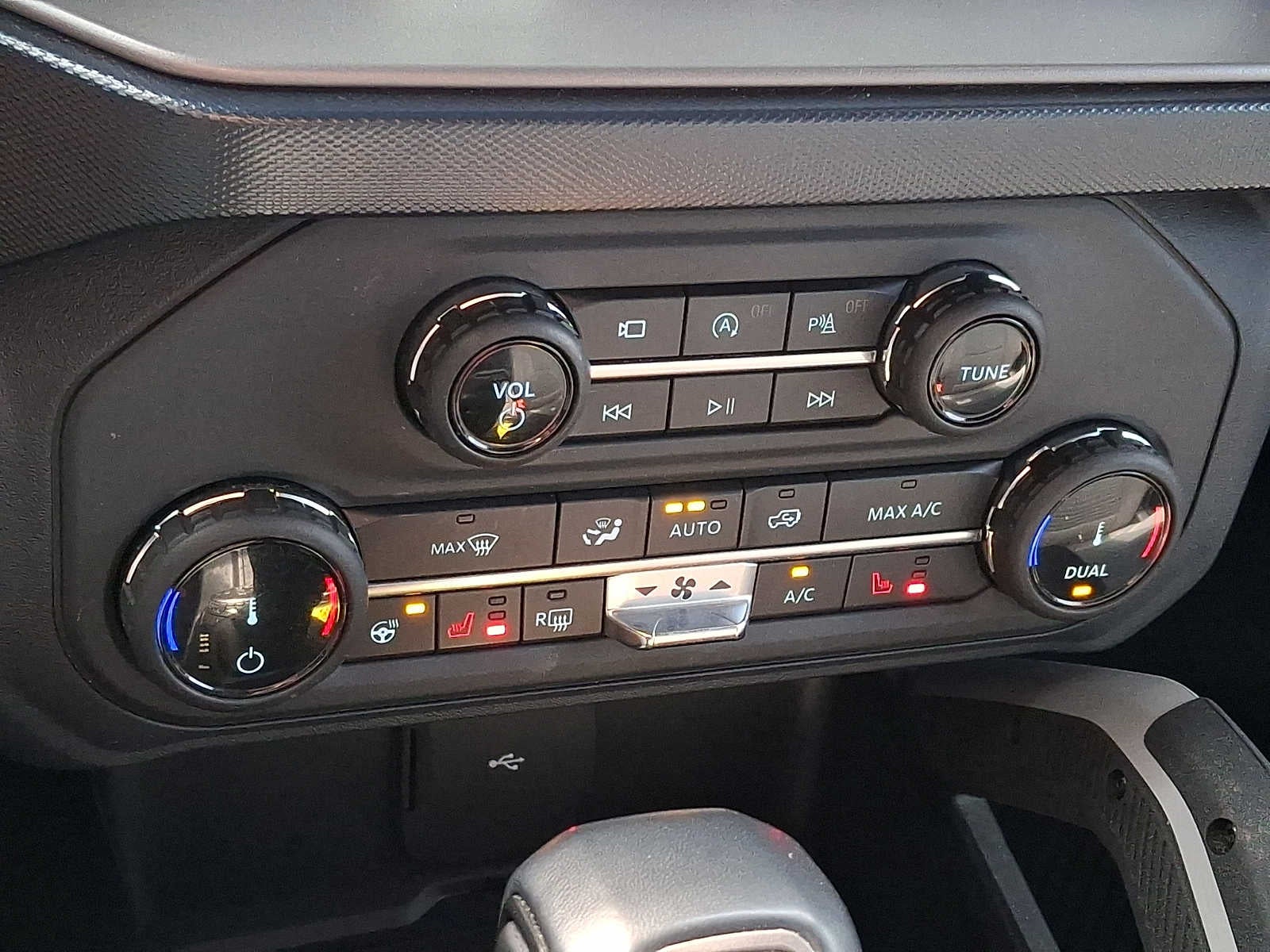 2022 Ford Bronco Outer Banks 4 Door Advanced 4x4