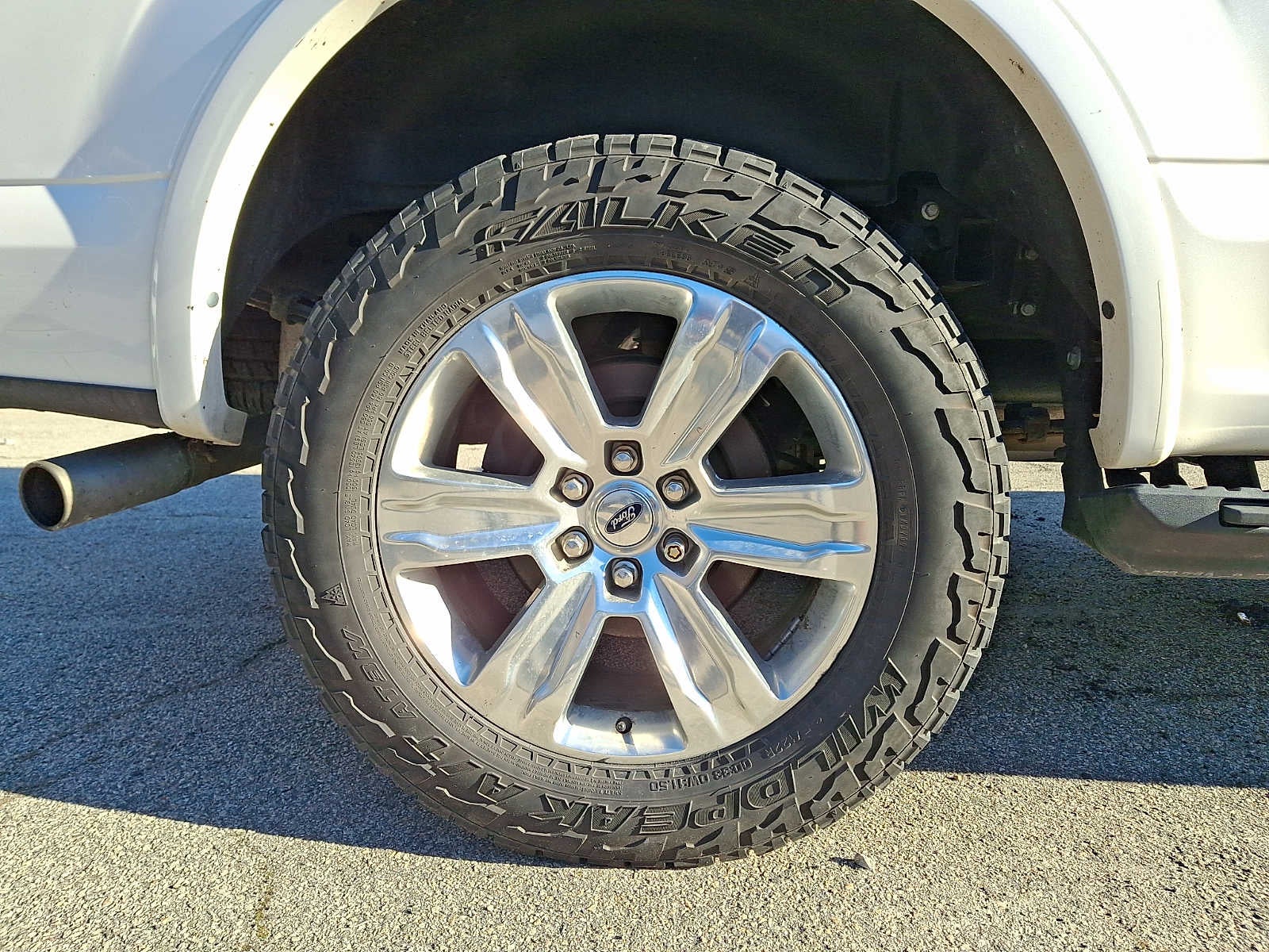 2016 Ford F-150 4WD SuperCrew 145 Platinum