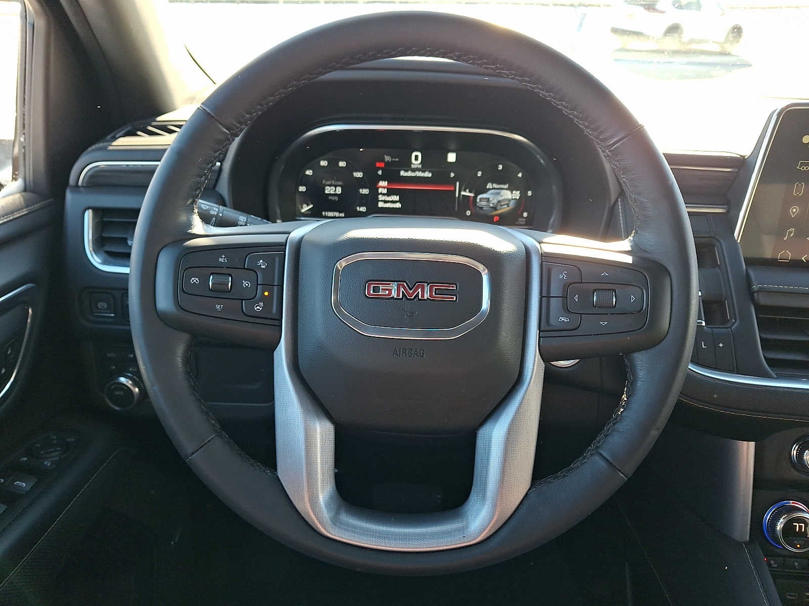 2022 GMC Yukon 4WD 4dr SLT