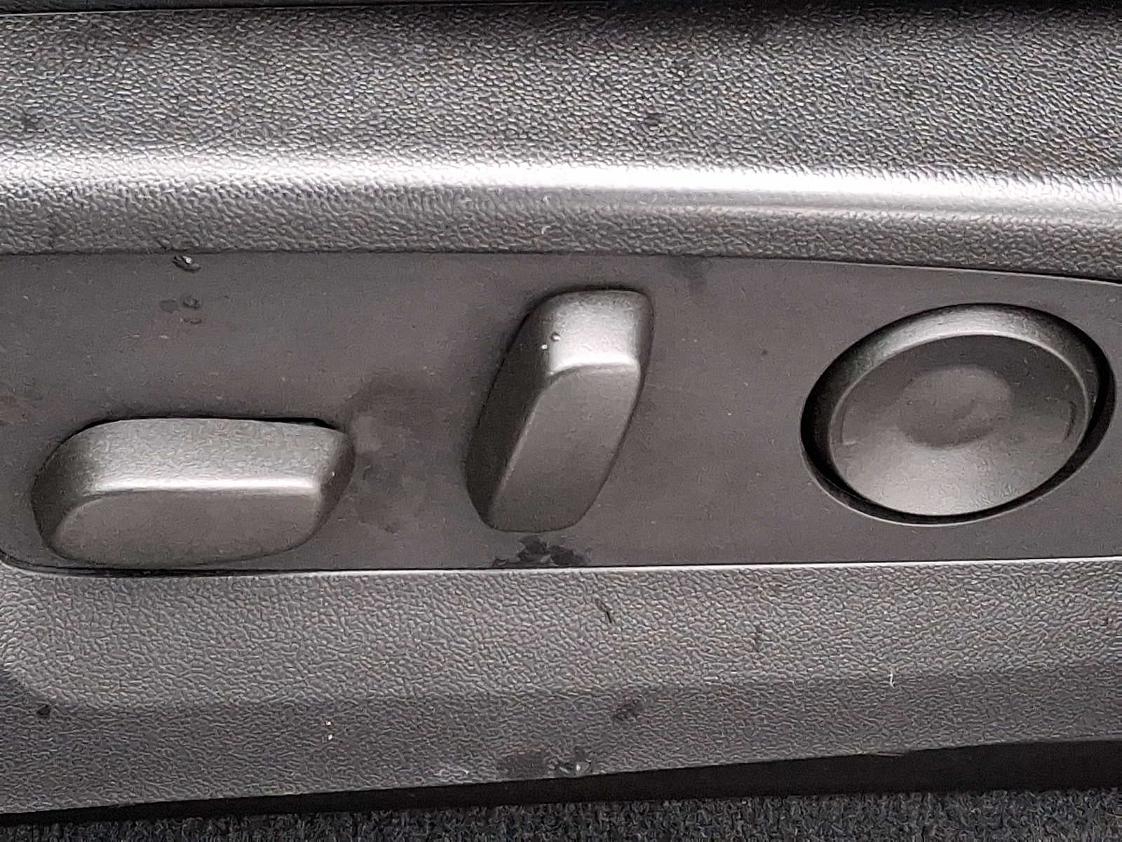 2023 GMC Canyon 4WD Crew Cab AT4