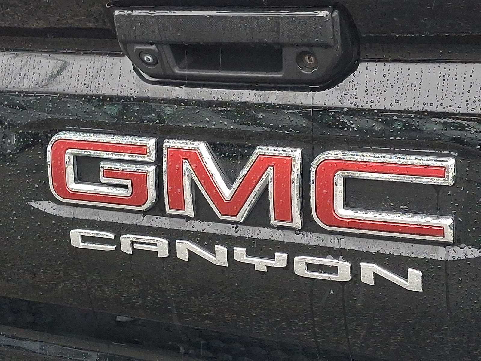2023 GMC Canyon 4WD Crew Cab AT4
