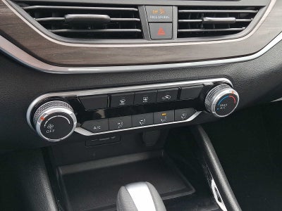 2024 Nissan Altima 2.5 SV Sedan