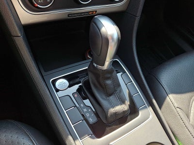 2015 Volkswagen Passat 4dr Sdn 1.8T Auto S PZEV