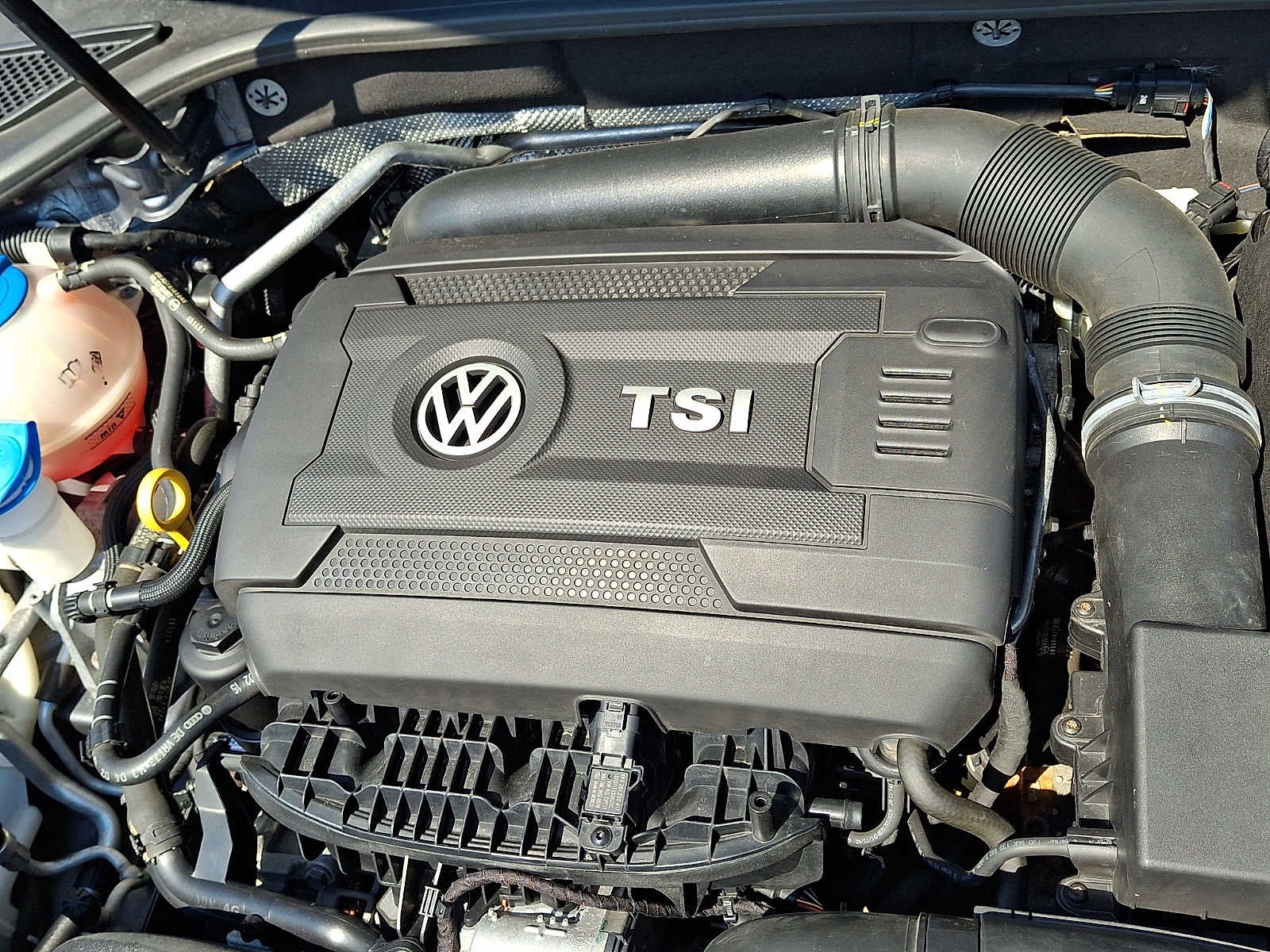 2015 Volkswagen Passat 4dr Sdn 1.8T Auto S PZEV