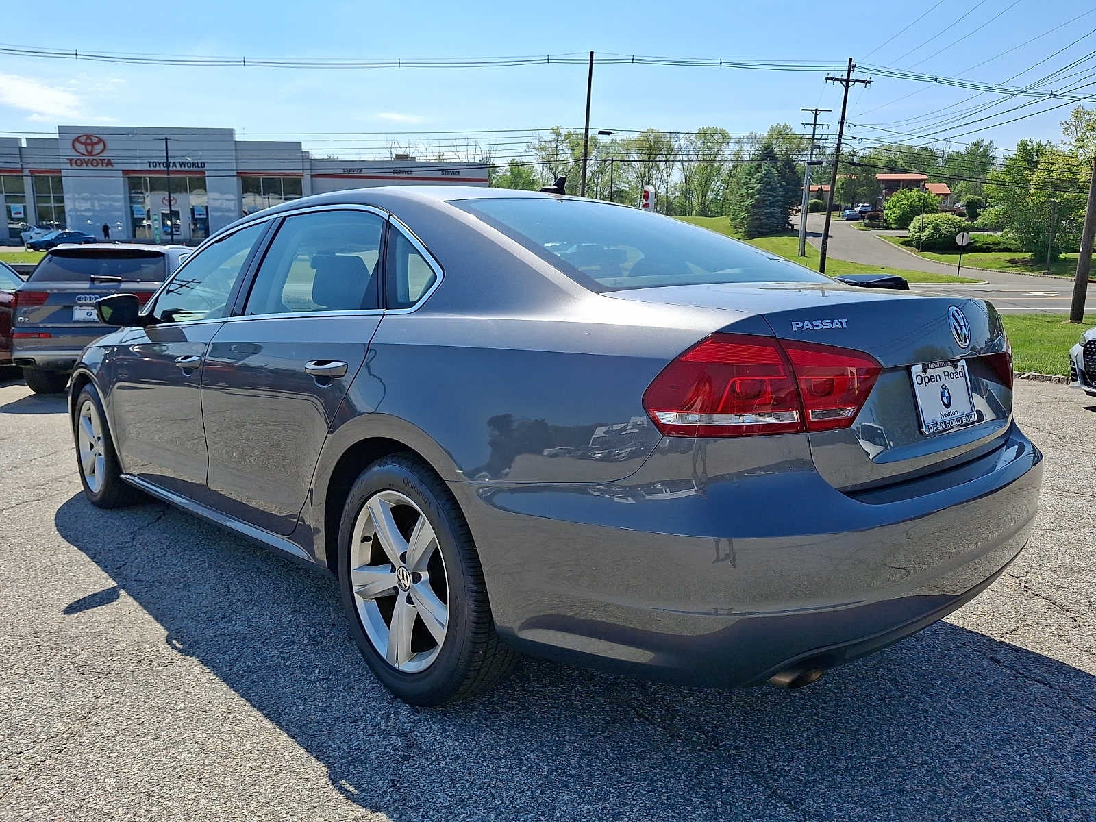 2015 Volkswagen Passat 4dr Sdn 1.8T Auto S PZEV