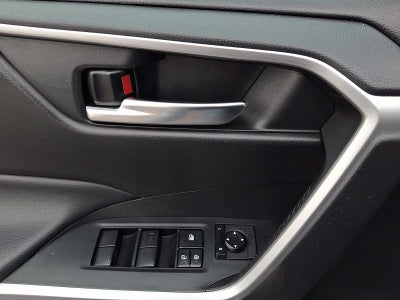 2020 Toyota RAV4 XLE FWD