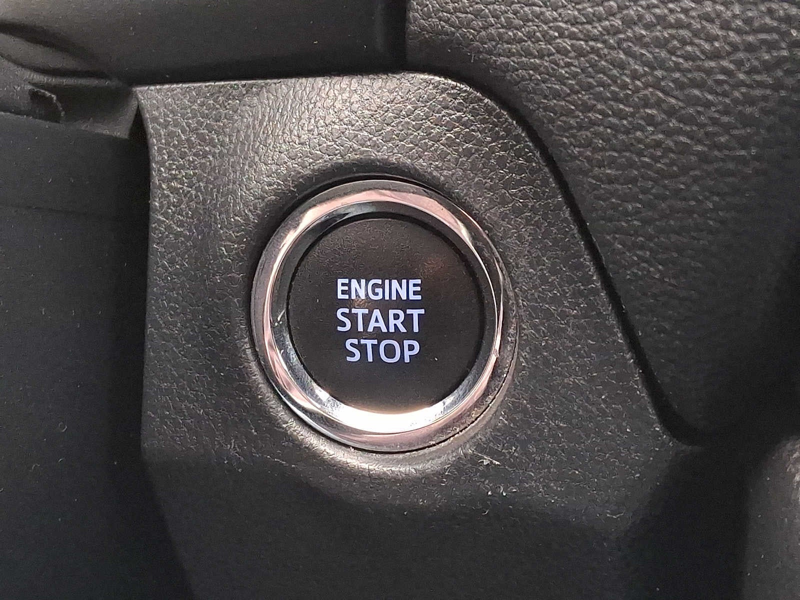 2020 Toyota RAV4 XLE FWD