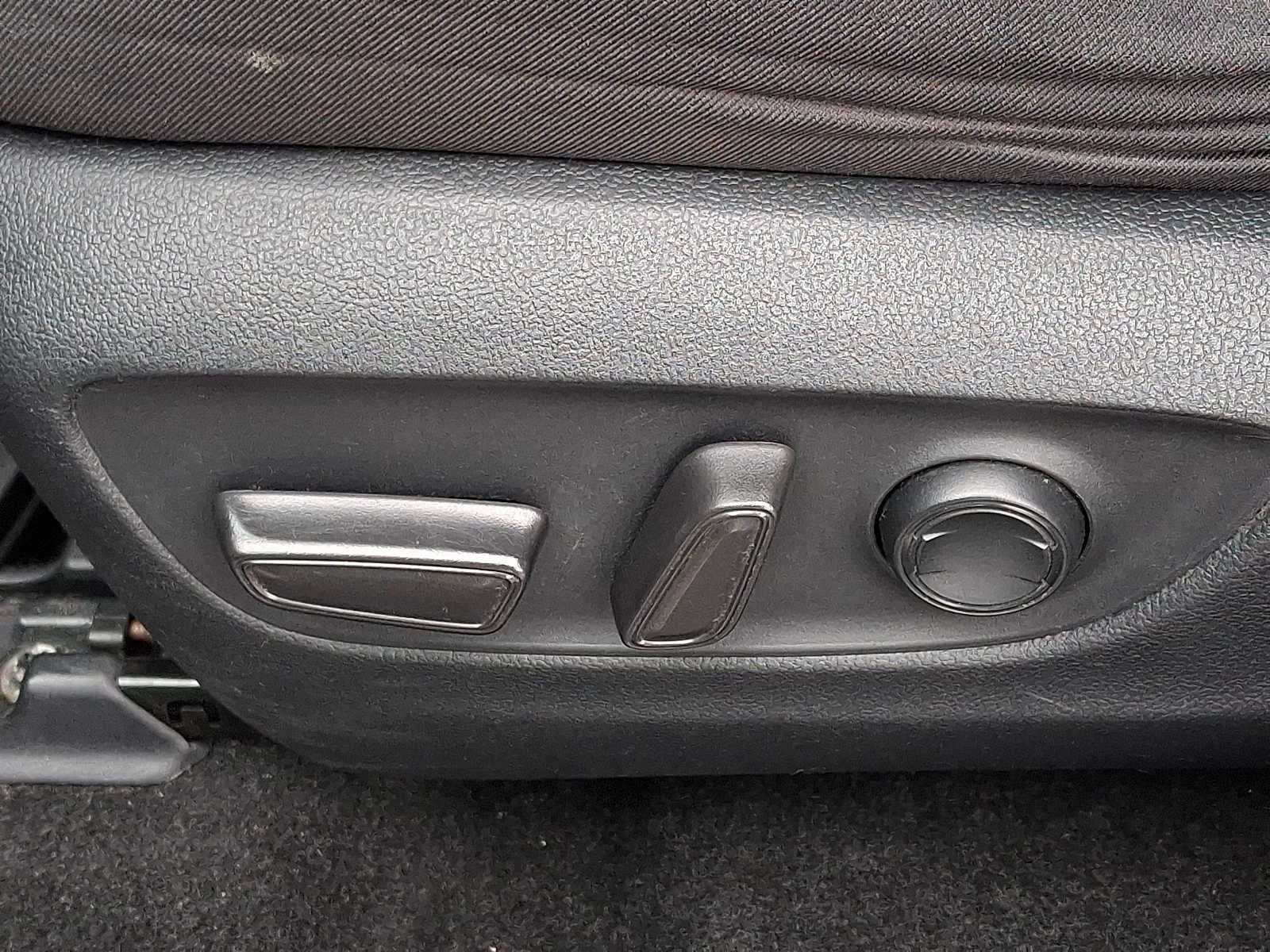 2020 Toyota RAV4 XLE FWD