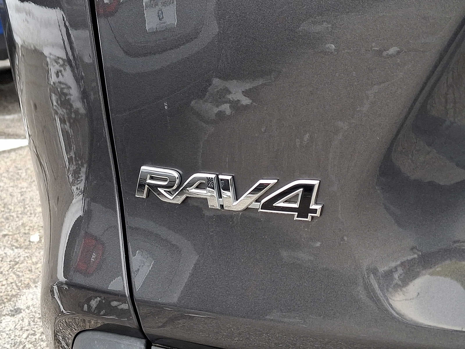 2020 Toyota RAV4 XLE FWD