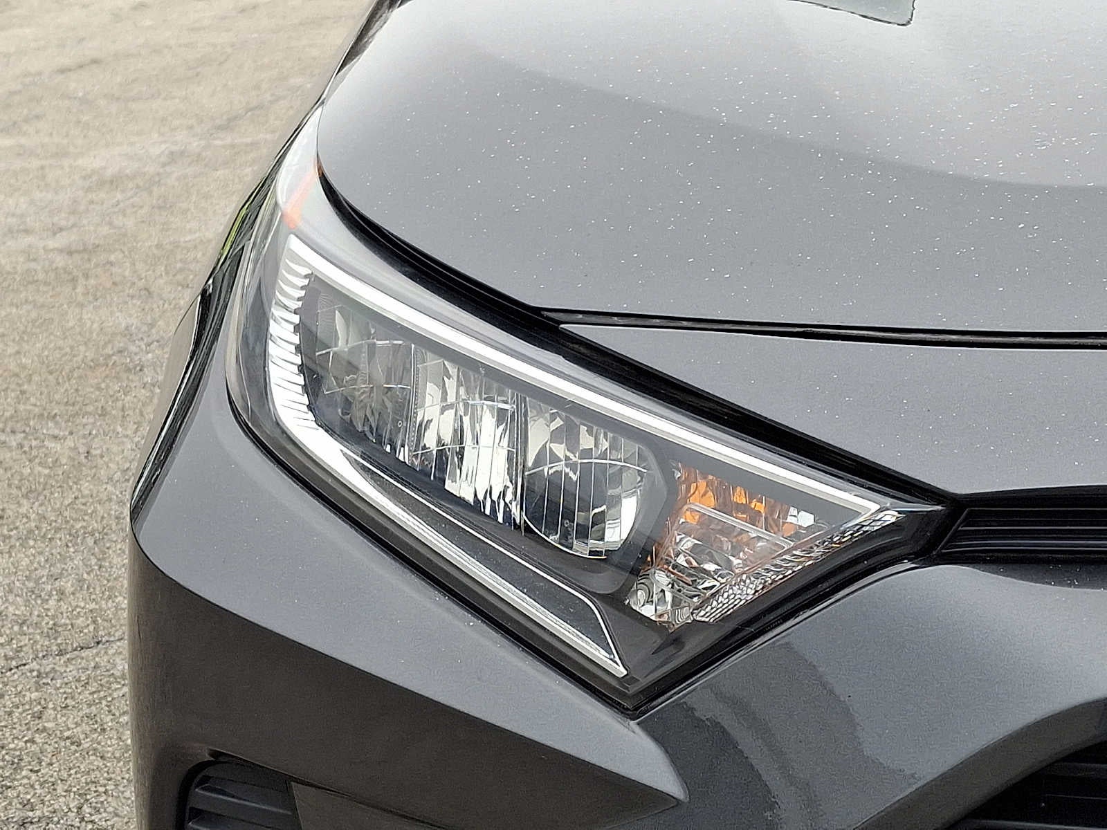 2020 Toyota RAV4 XLE FWD