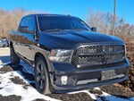 2017 RAM 1500 Express 4x4 Crew Cab 57 Box