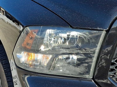 2017 RAM 1500 Express 4x4 Crew Cab 57 Box