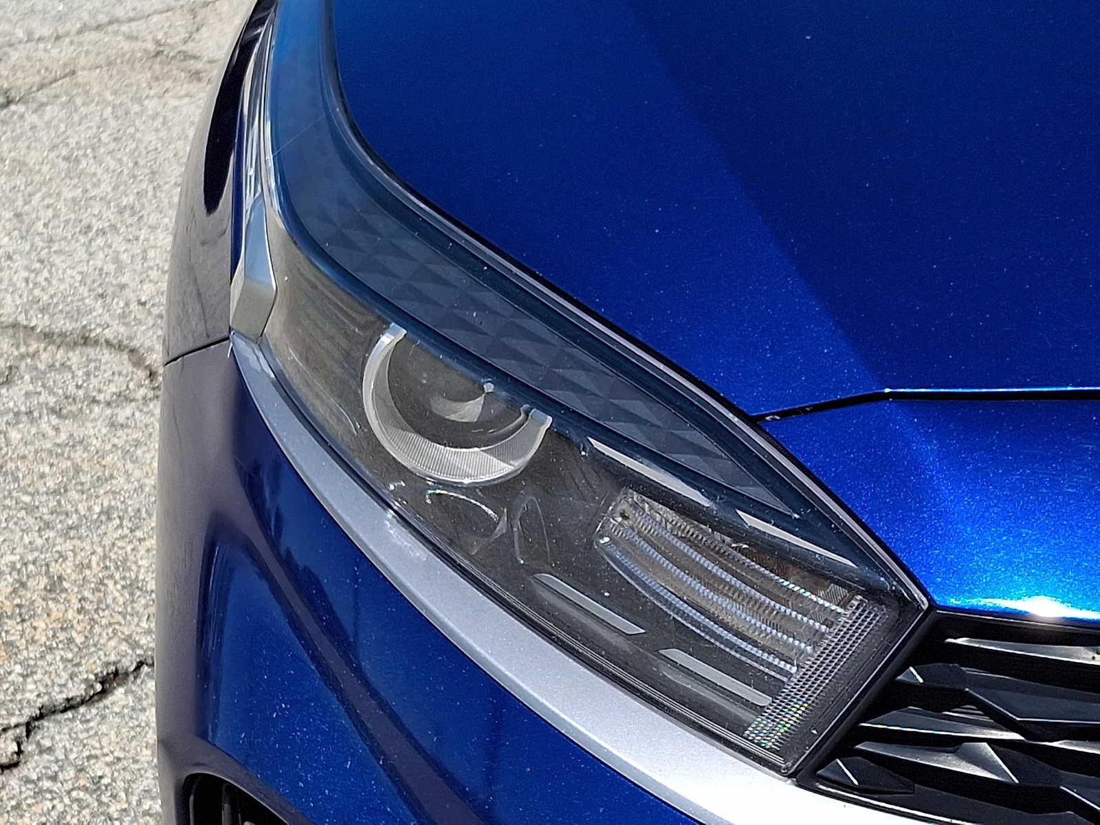 2023 Kia Forte LXS IVT