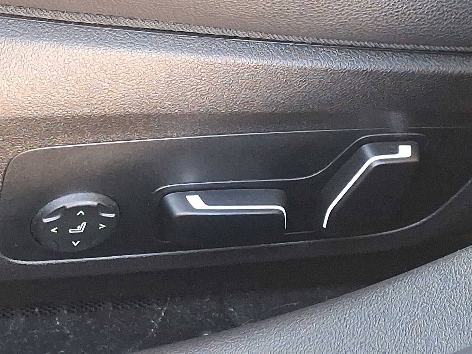 2025 BMW 3 Series 330i xDrive Sedan