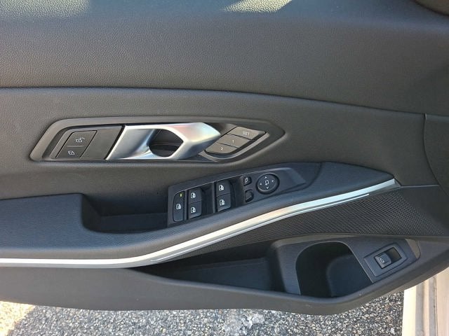 2025 BMW 3 Series 330i xDrive Sedan