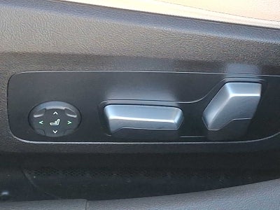 2023 BMW 3 Series 330i xDrive Sedan