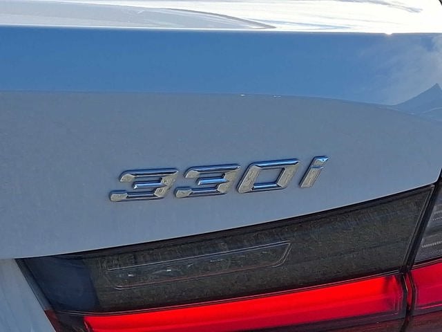 2023 BMW 3 Series 330i xDrive Sedan