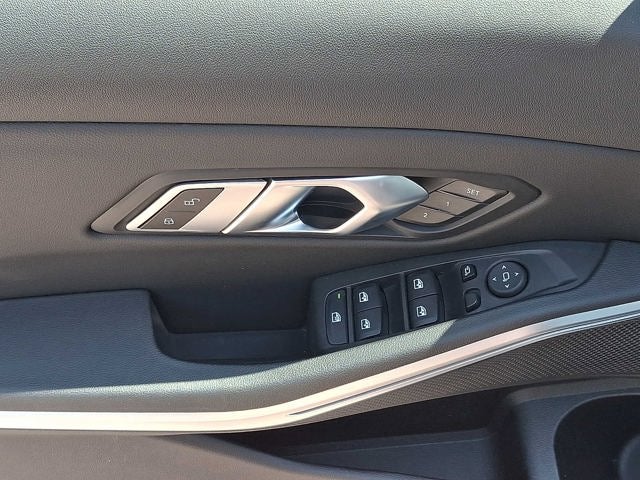 2023 BMW 3 Series 330i xDrive Sedan