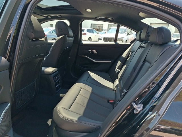 2023 BMW 3 Series 330i xDrive Sedan