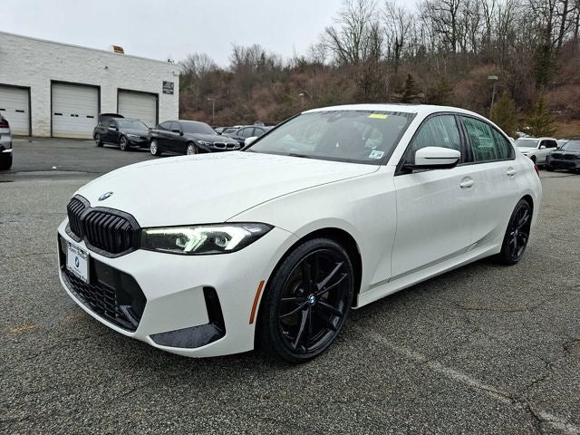 2023 BMW 3 Series 330i xDrive Sedan