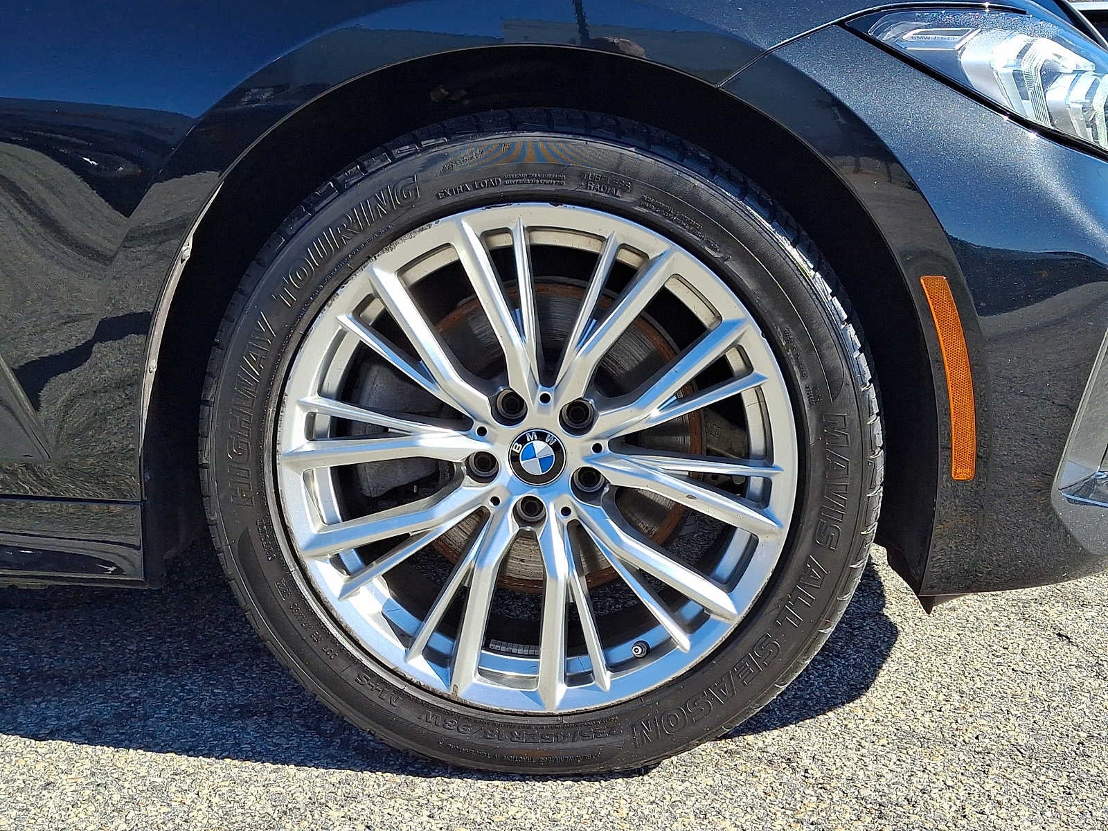 2023 BMW 3 Series 330i xDrive Sedan