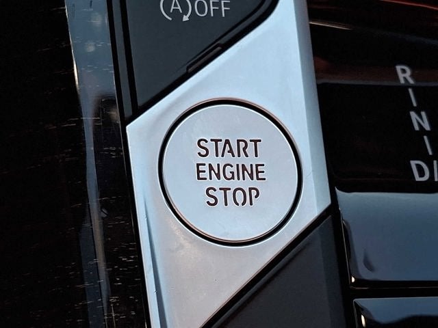 2023 BMW 3 Series 330i xDrive Sedan