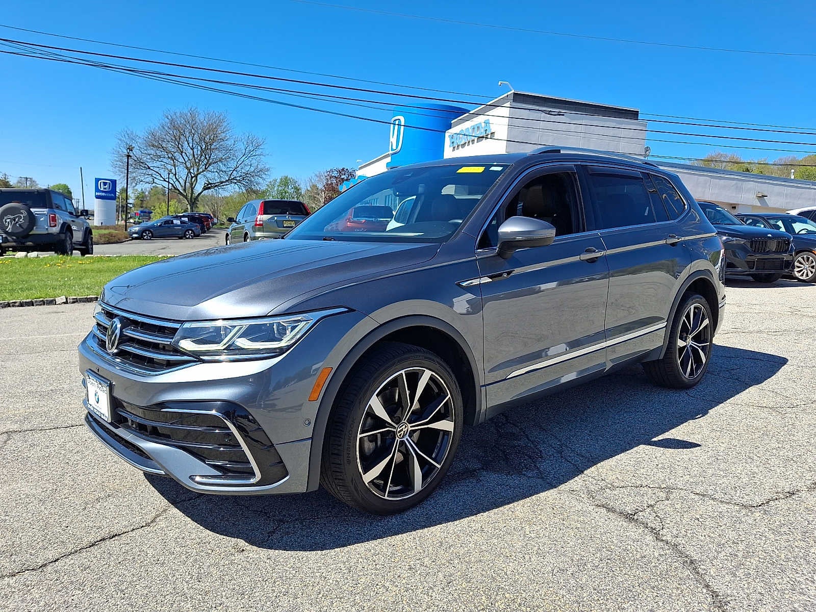 2022 Volkswagen Tiguan 2.0T SEL R-Line 4MOTION