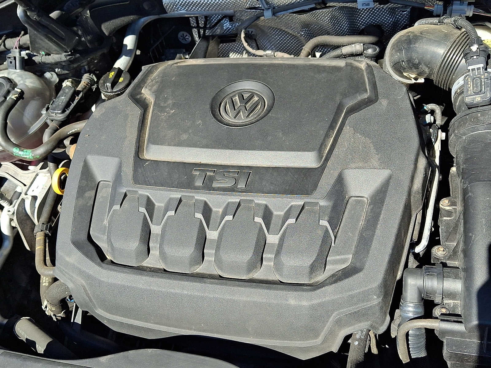 2022 Volkswagen Tiguan 2.0T SEL R-Line 4MOTION