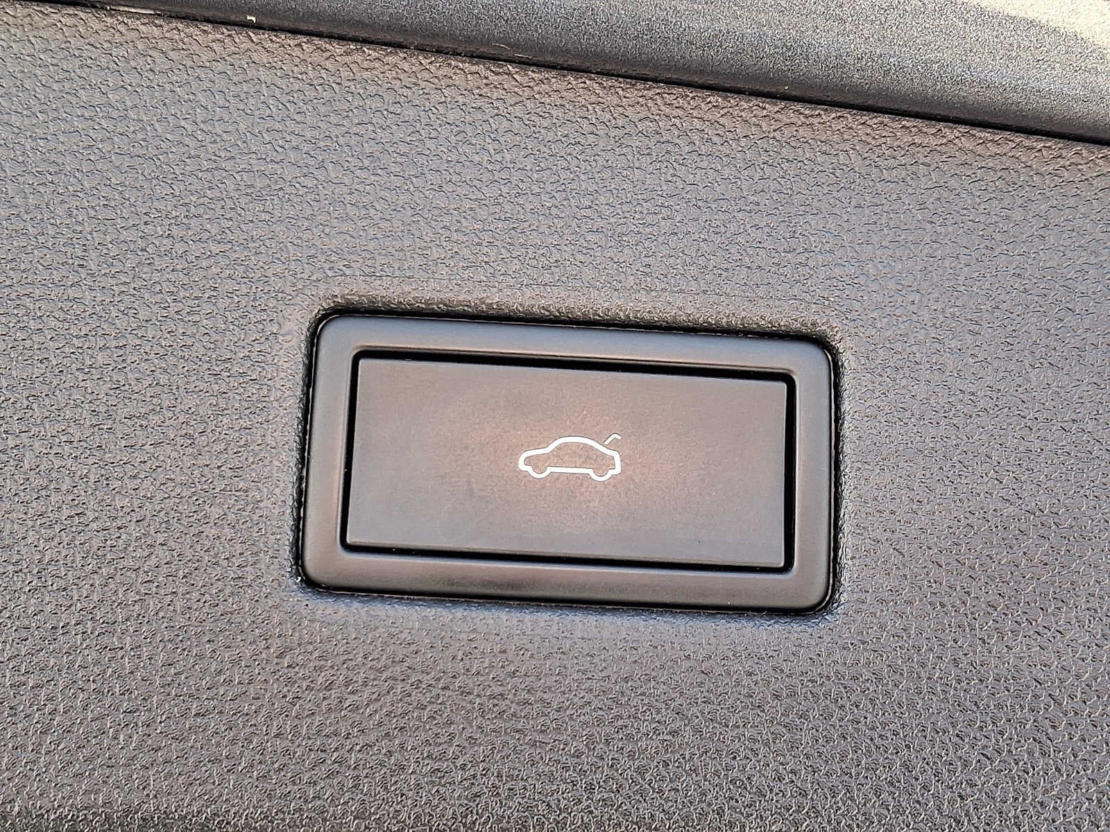 2022 Volkswagen Tiguan 2.0T SEL R-Line 4MOTION