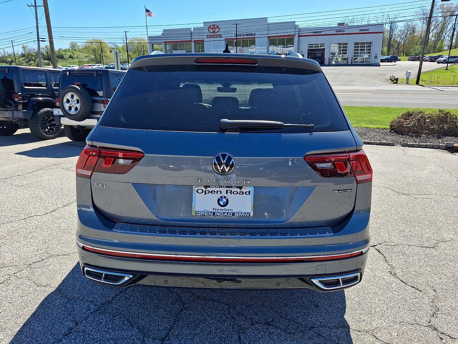 2022 Volkswagen Tiguan 2.0T SEL R-Line 4MOTION