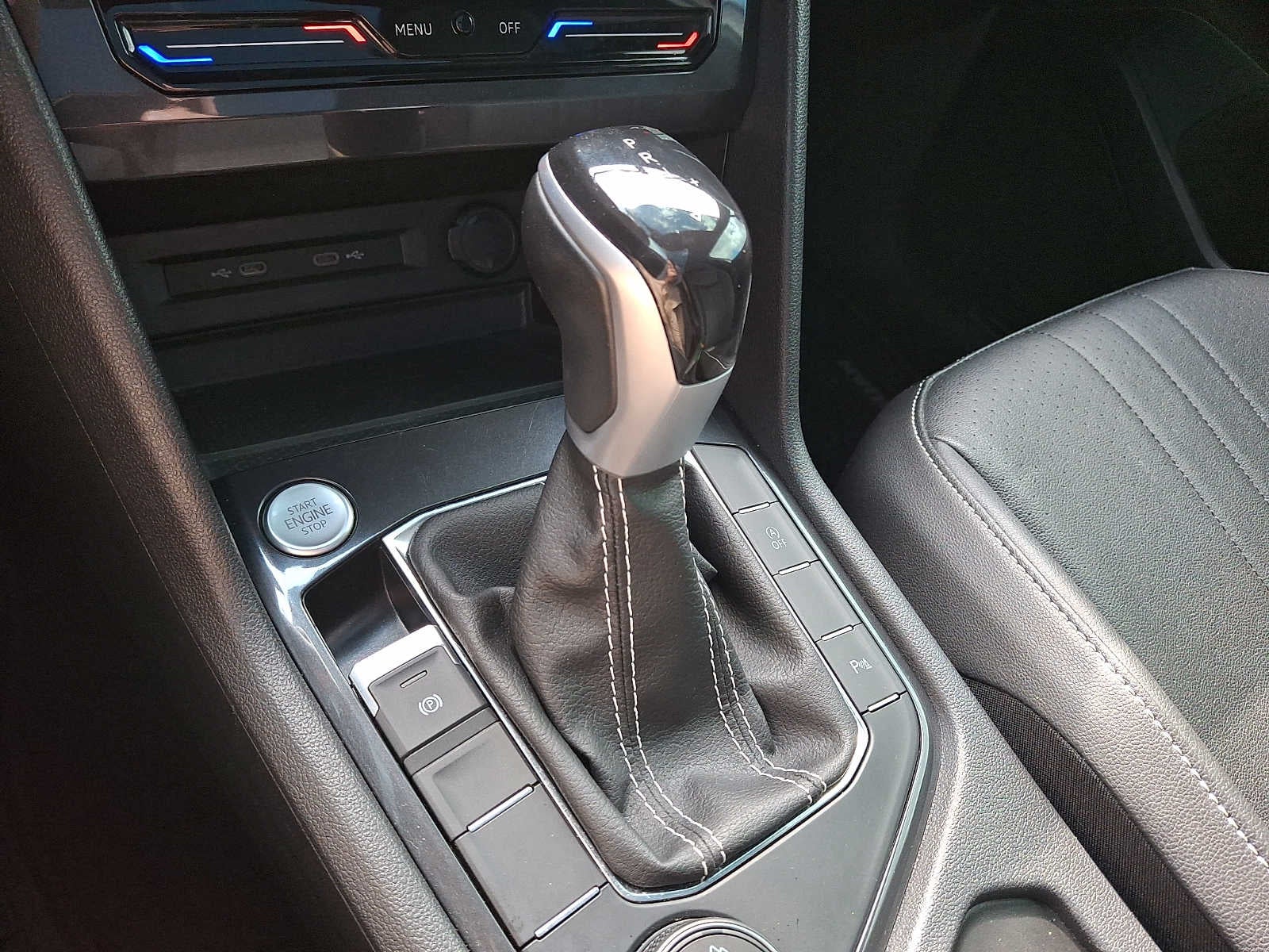 2023 Volkswagen Tiguan 2.0T SE R-Line Black 4MOTION