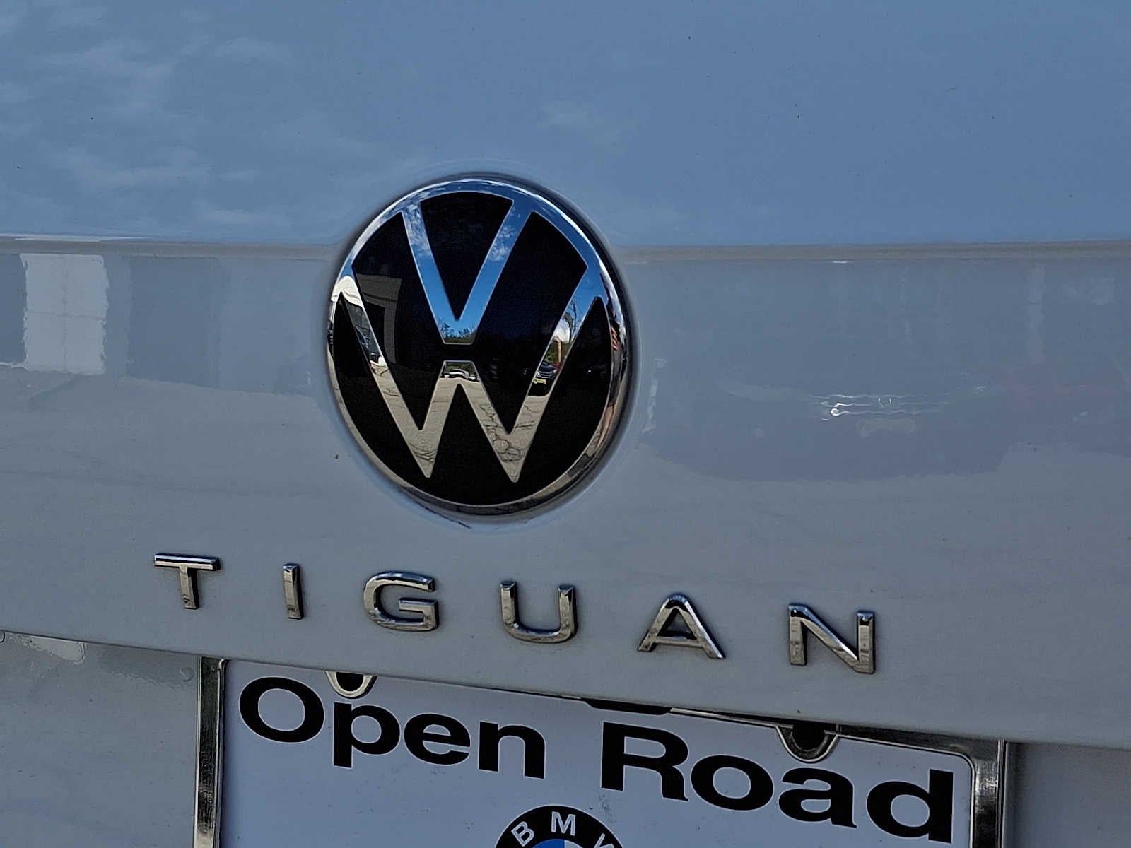 2023 Volkswagen Tiguan 2.0T SE R-Line Black 4MOTION