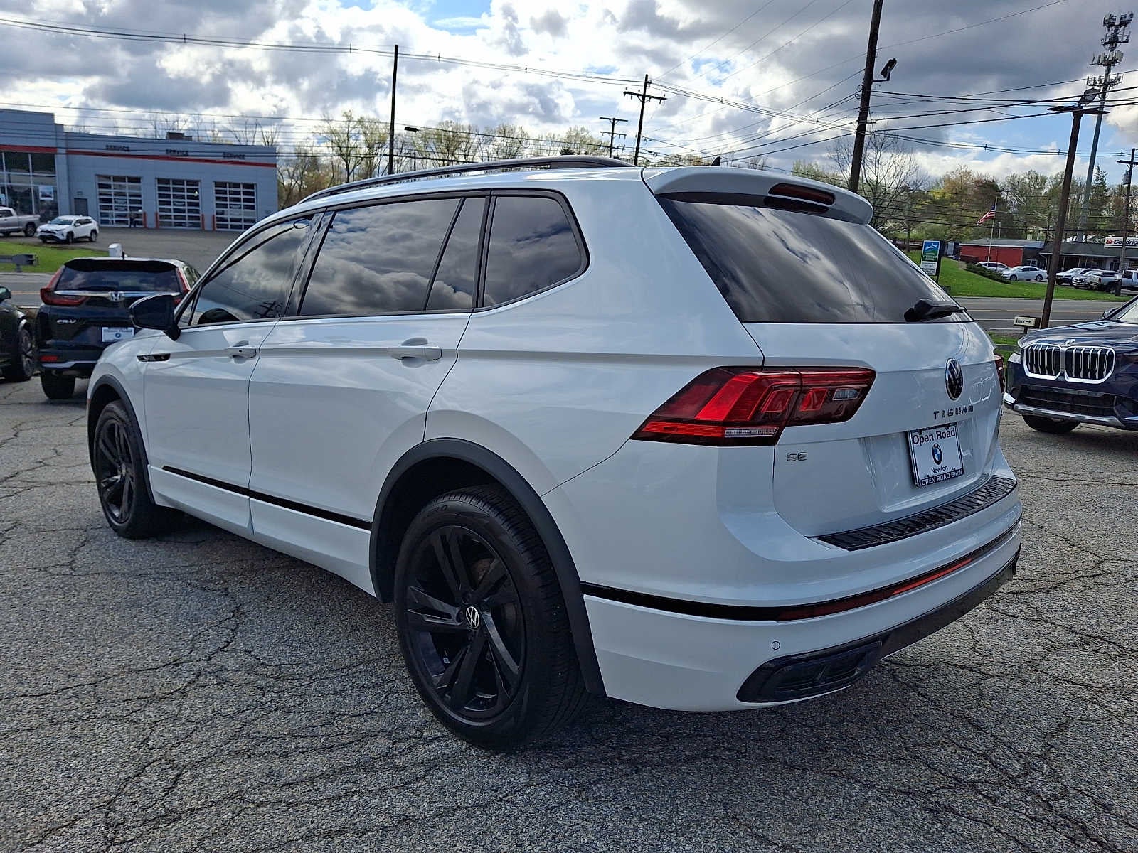 2023 Volkswagen Tiguan 2.0T SE R-Line Black 4MOTION