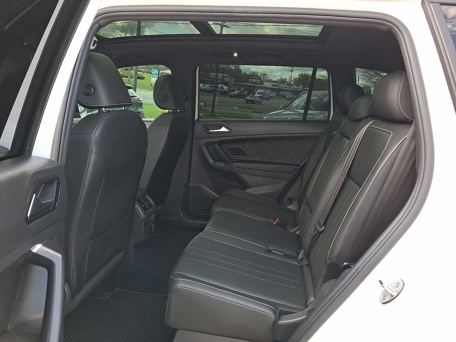 2023 Volkswagen Tiguan 2.0T SE R-Line Black 4MOTION