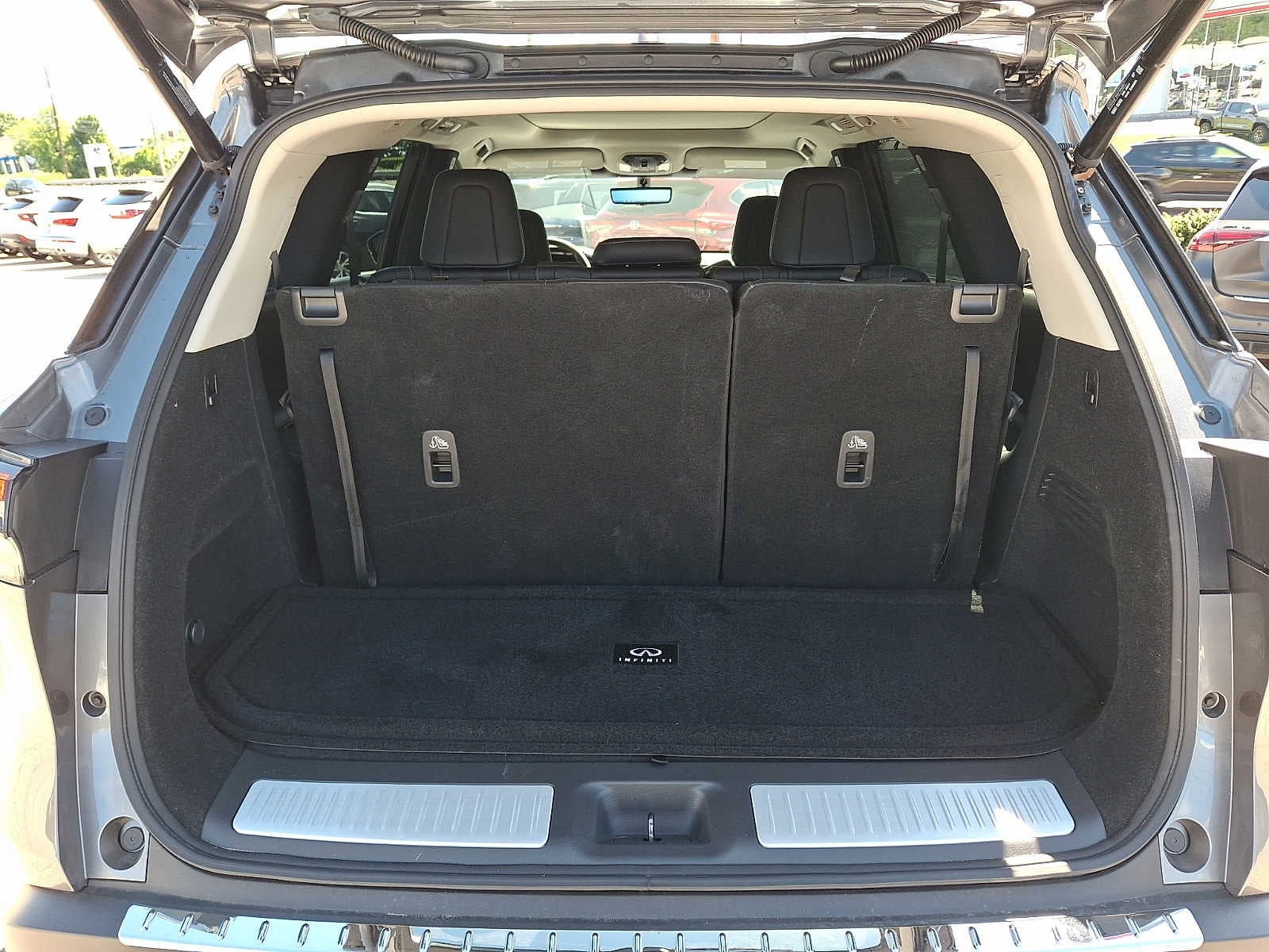 2023 INFINITI QX60 LUXE AWD