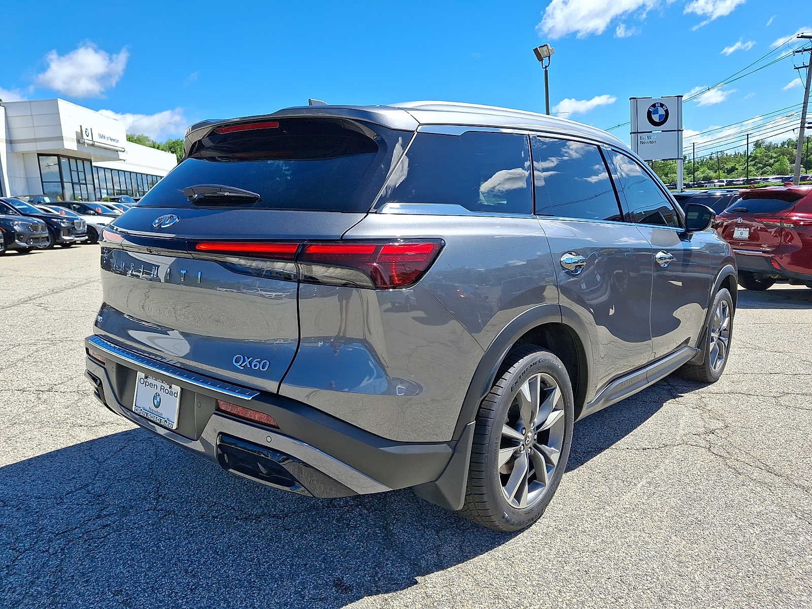 2023 INFINITI QX60 LUXE AWD