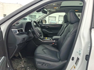 2024 Toyota Highlander Platinum AWD