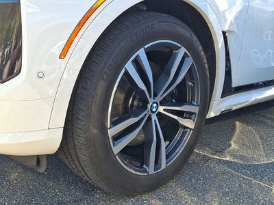 2024 BMW X7 xDrive40i Sports Activity Vehicle