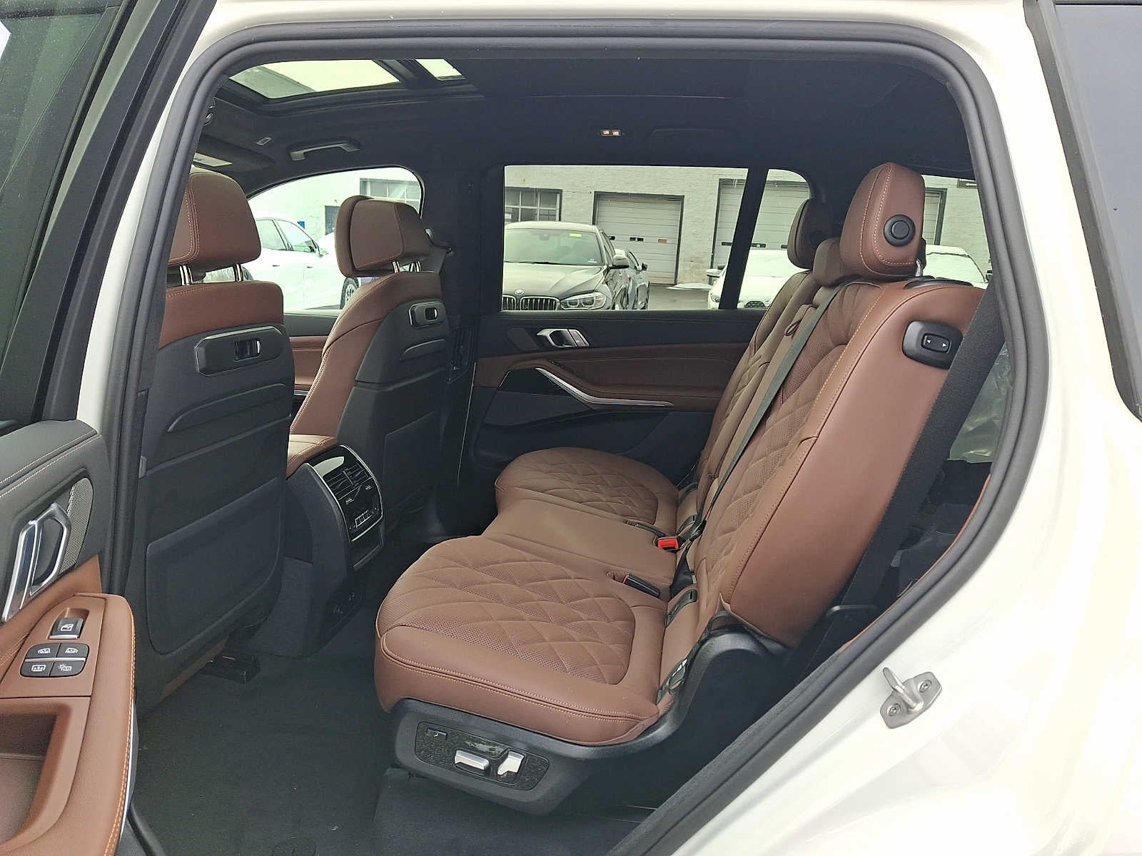 2026 BMW X7 xDrive40i Sports Activity Vehicle