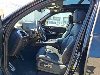 2023 BMW X7 xDrive40i Sports Activity Vehicle
