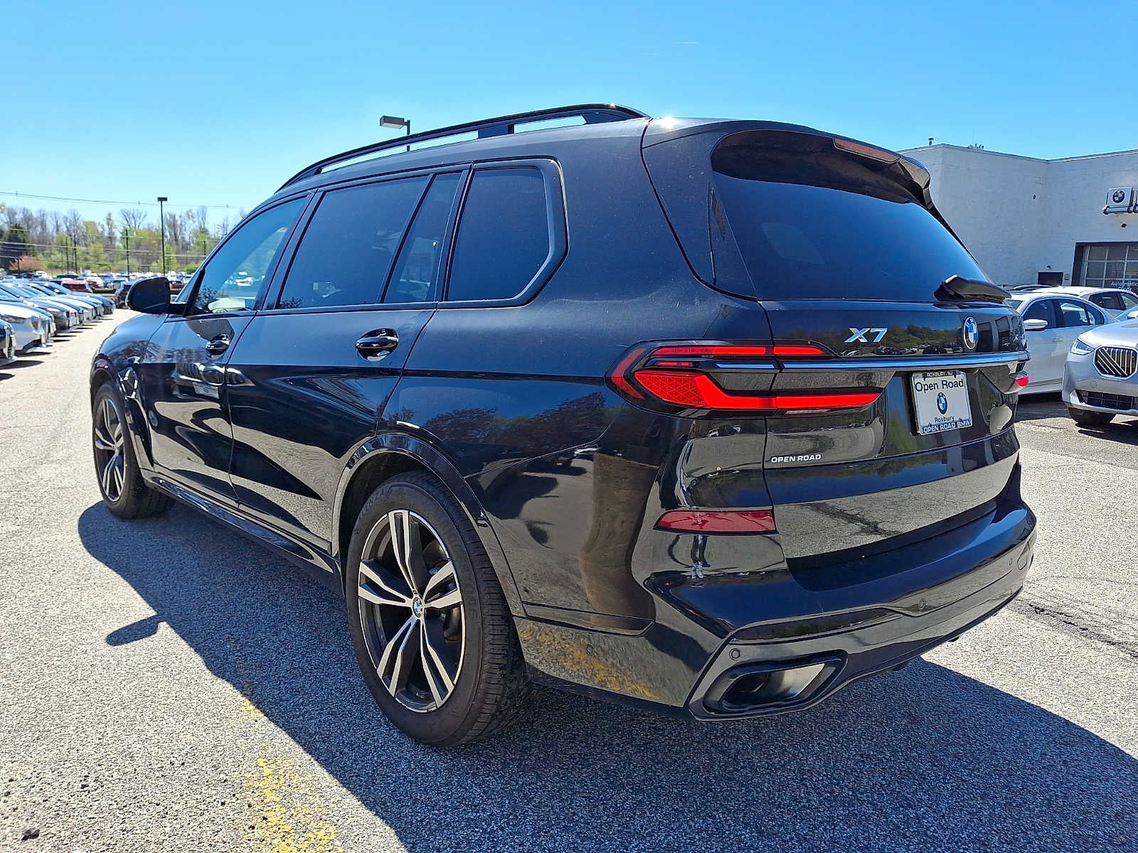 2023 BMW X7 xDrive40i Sports Activity Vehicle