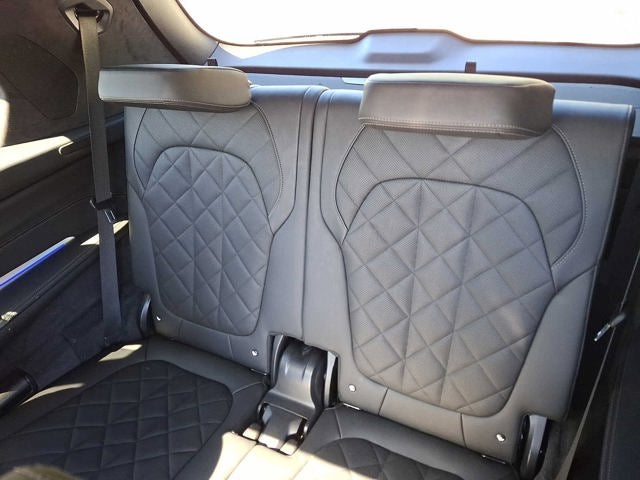 2023 BMW X7 xDrive40i Sports Activity Vehicle
