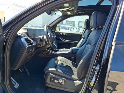2023 BMW X7 xDrive40i Sports Activity Vehicle